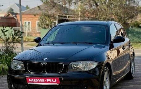 BMW 1 серия, 2008 год, 850 000 рублей, 2 фотография