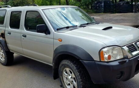 Nissan NP300, 2009 год, 1 000 000 рублей, 4 фотография