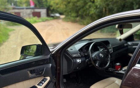 Mercedes-Benz E-Класс, 2010 год, 1 180 000 рублей, 4 фотография