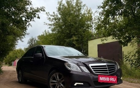 Mercedes-Benz E-Класс, 2010 год, 1 180 000 рублей, 6 фотография