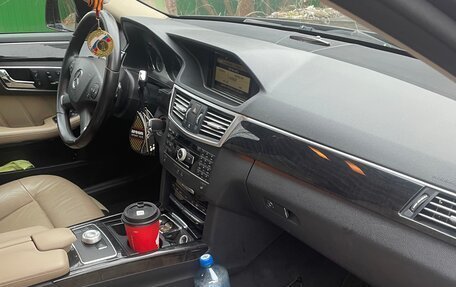 Mercedes-Benz E-Класс, 2010 год, 1 180 000 рублей, 17 фотография