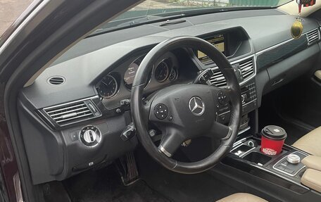 Mercedes-Benz E-Класс, 2010 год, 1 180 000 рублей, 16 фотография