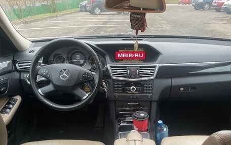 Mercedes-Benz E-Класс, 2010 год, 1 180 000 рублей, 13 фотография