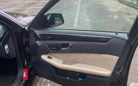 Mercedes-Benz E-Класс, 2010 год, 1 180 000 рублей, 19 фотография