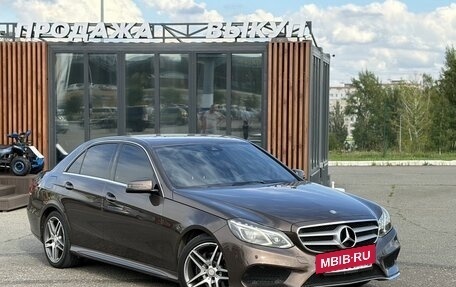 Mercedes-Benz E-Класс, 2015 год, 2 100 000 рублей, 2 фотография