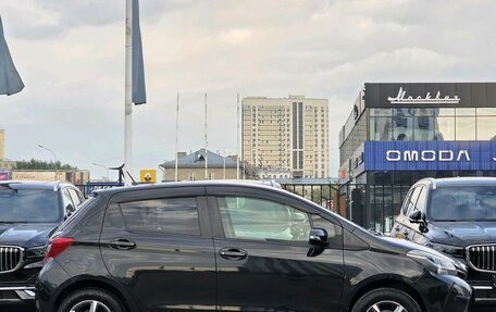 Toyota Vitz, 2016 год, 935 000 рублей, 8 фотография