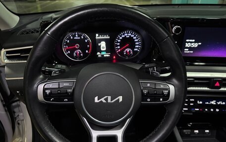 KIA K5, 2022 год, 2 177 000 рублей, 16 фотография