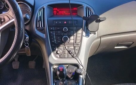Opel Astra J, 2014 год, 900 000 рублей, 10 фотография