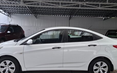 Hyundai Solaris II рестайлинг, 2015 год, 750 000 рублей, 3 фотография