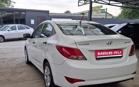 Hyundai Solaris II рестайлинг, 2015 год, 750 000 рублей, 4 фотография