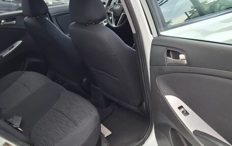 Hyundai Solaris II рестайлинг, 2015 год, 750 000 рублей, 12 фотография