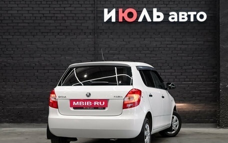 Skoda Fabia II, 2013 год, 670 000 рублей, 4 фотография