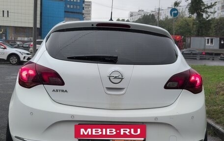 Opel Astra J, 2013 год, 900 000 рублей, 4 фотография