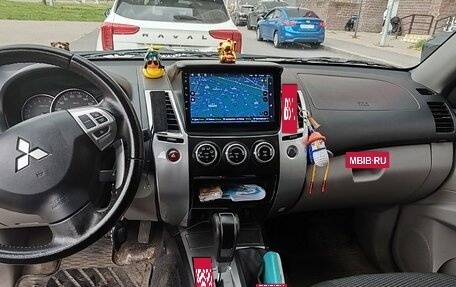 Mitsubishi Pajero Sport II рестайлинг, 2012 год, 2 600 000 рублей, 14 фотография