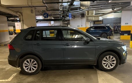 Volkswagen Tiguan II, 2020 год, 2 100 000 рублей, 2 фотография
