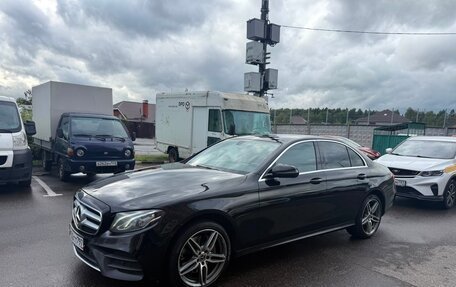 Mercedes-Benz E-Класс, 2019 год, 3 500 000 рублей, 16 фотография