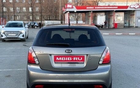 KIA Rio II, 2010 год, 700 000 рублей, 3 фотография