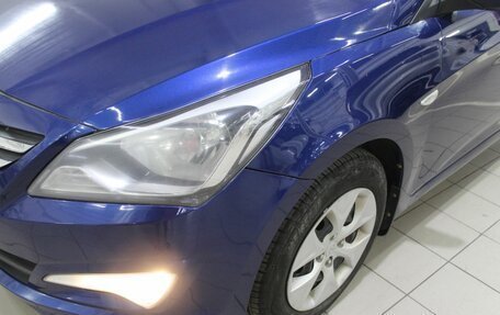 Hyundai Solaris II рестайлинг, 2015 год, 900 000 рублей, 4 фотография