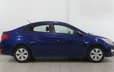 Hyundai Solaris II рестайлинг, 2015 год, 900 000 рублей, 5 фотография