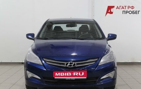 Hyundai Solaris II рестайлинг, 2015 год, 900 000 рублей, 2 фотография