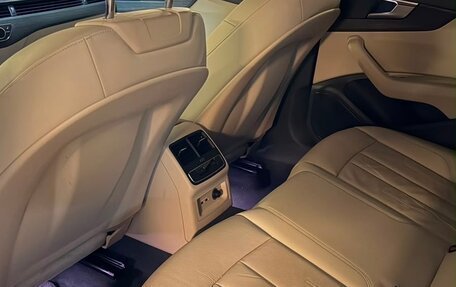 Audi A4, 2019 год, 2 500 000 рублей, 7 фотография