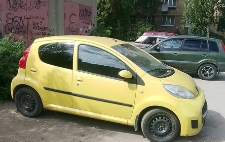 Peugeot 107 I рестайлинг, 2011 год, 350 000 рублей, 4 фотография