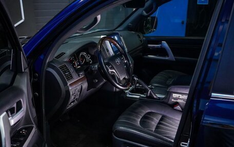 Toyota Land Cruiser 200, 2018 год, 5 800 000 рублей, 11 фотография