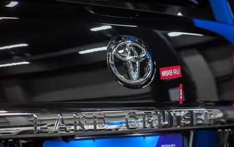 Toyota Land Cruiser 200, 2018 год, 5 800 000 рублей, 22 фотография