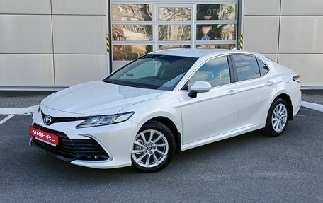 Toyota Camry, 2021 год, 3 699 000 рублей, 1 фотография