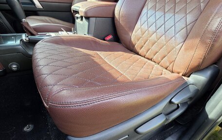 Toyota Land Cruiser Prado 150 рестайлинг 2, 2015 год, 3 350 000 рублей, 8 фотография