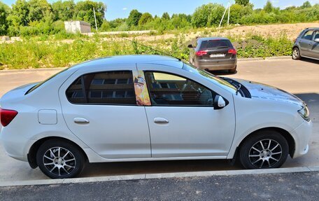 Renault Logan II, 2015 год, 500 000 рублей, 6 фотография