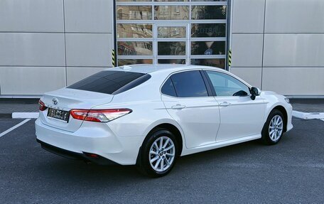 Toyota Camry, 2021 год, 3 699 000 рублей, 5 фотография
