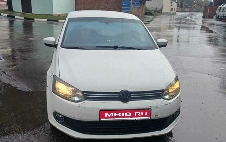 Volkswagen Polo VI (EU Market), 2012 год, 400 000 рублей, 1 фотография