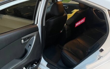Hyundai Elantra V, 2015 год, 700 000 рублей, 8 фотография