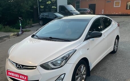 Hyundai Elantra V, 2015 год, 700 000 рублей, 7 фотография