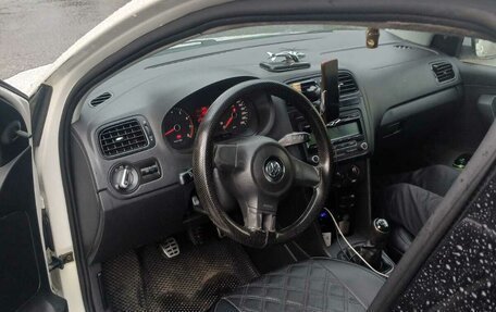 Volkswagen Polo VI (EU Market), 2012 год, 400 000 рублей, 5 фотография