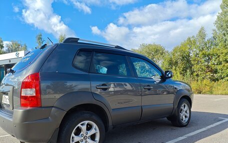 Hyundai Tucson III, 2008 год, 695 000 рублей, 31 фотография