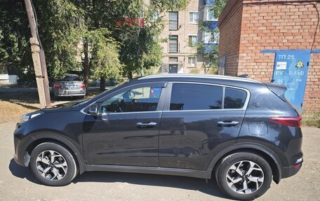 KIA Sportage IV рестайлинг, 2021 год, 2 300 000 рублей, 3 фотография