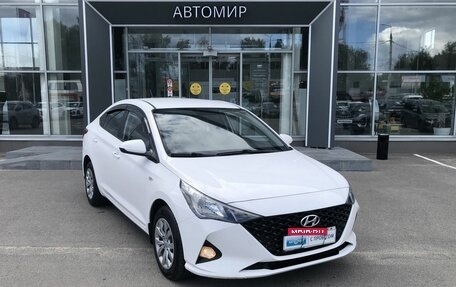 Hyundai Solaris II рестайлинг, 2021 год, 1 695 000 рублей, 3 фотография