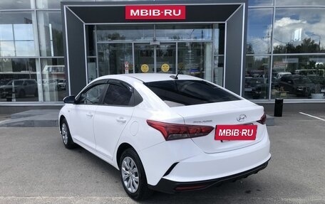 Hyundai Solaris II рестайлинг, 2021 год, 1 695 000 рублей, 7 фотография