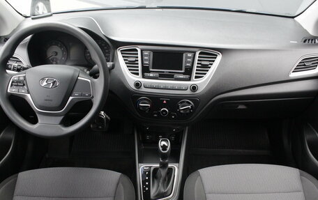 Hyundai Solaris II рестайлинг, 2021 год, 1 850 000 рублей, 7 фотография