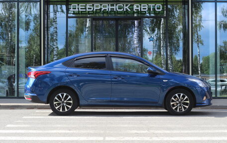 Hyundai Solaris II рестайлинг, 2021 год, 1 850 000 рублей, 4 фотография