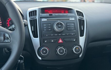 KIA cee'd I рестайлинг, 2010 год, 730 000 рублей, 17 фотография