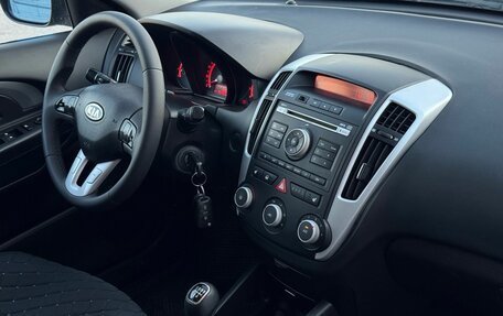 KIA cee'd I рестайлинг, 2010 год, 730 000 рублей, 22 фотография