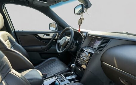 Infiniti QX70, 2015 год, 3 000 000 рублей, 14 фотография