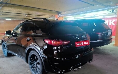 Infiniti QX70, 2015 год, 3 000 000 рублей, 10 фотография