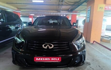 Infiniti QX70, 2015 год, 3 000 000 рублей, 8 фотография