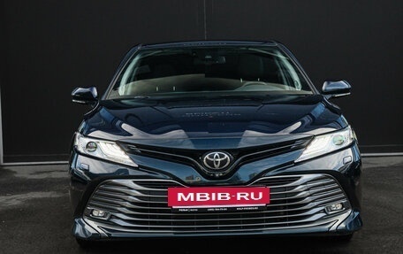 Toyota Camry, 2019 год, 2 990 000 рублей, 2 фотография
