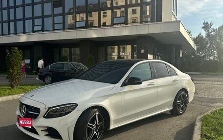 Mercedes-Benz C-Класс, 2018 год, 3 350 000 рублей, 1 фотография