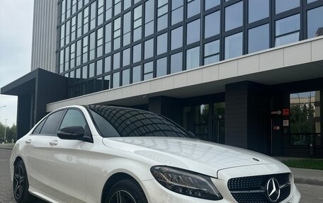 Mercedes-Benz C-Класс, 2018 год, 3 350 000 рублей, 5 фотография